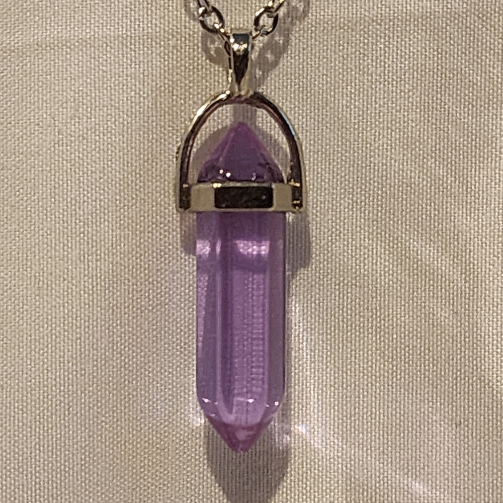 Clear Lavendar Mo Crystal Pendant Necklace